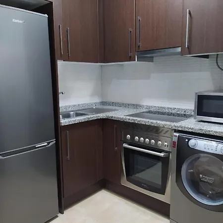 Casa Aurea-apartamento Zona Antigua,parking Y Wifi By Delabra דירה